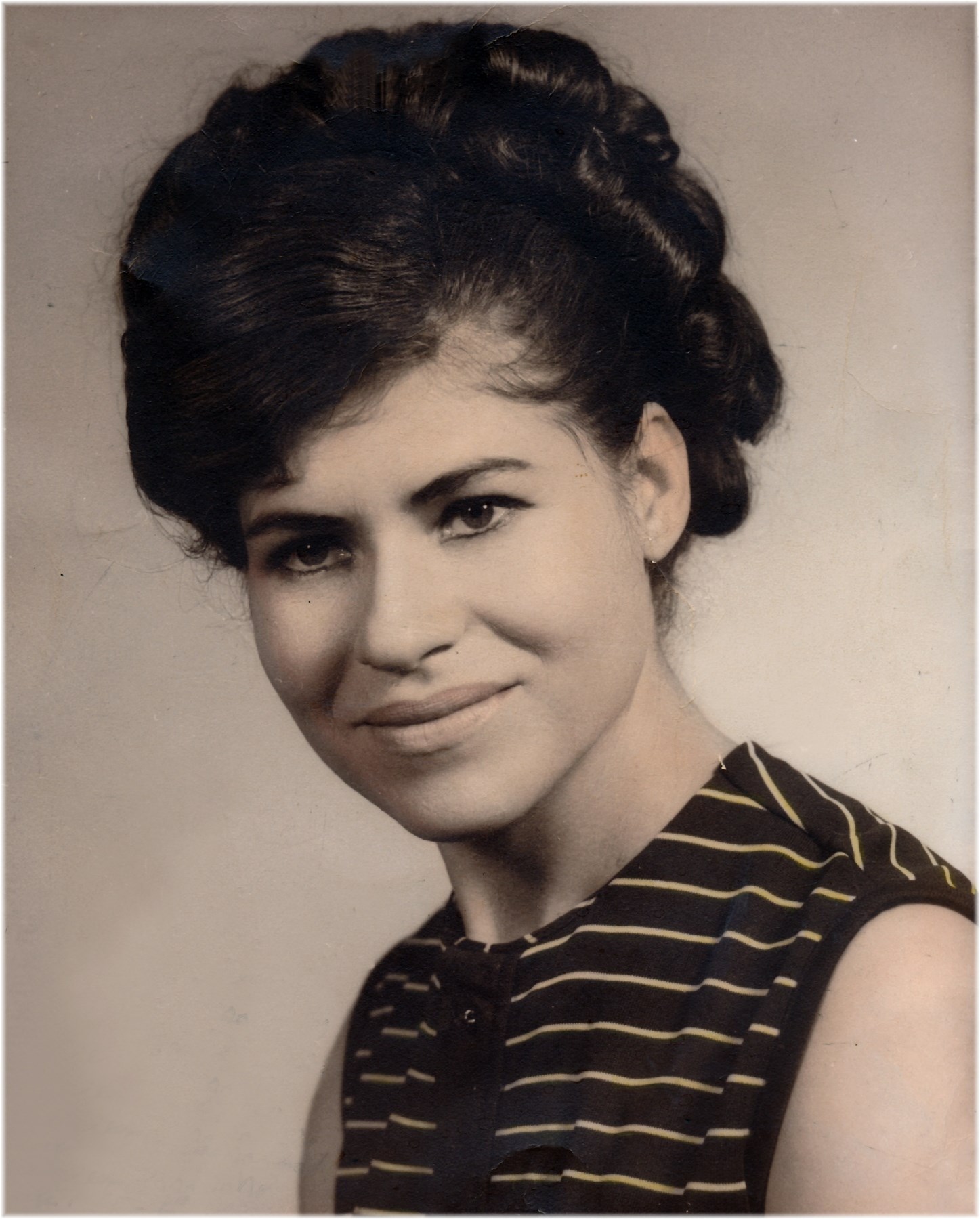 Obituary of Maria Elena Del Castillo