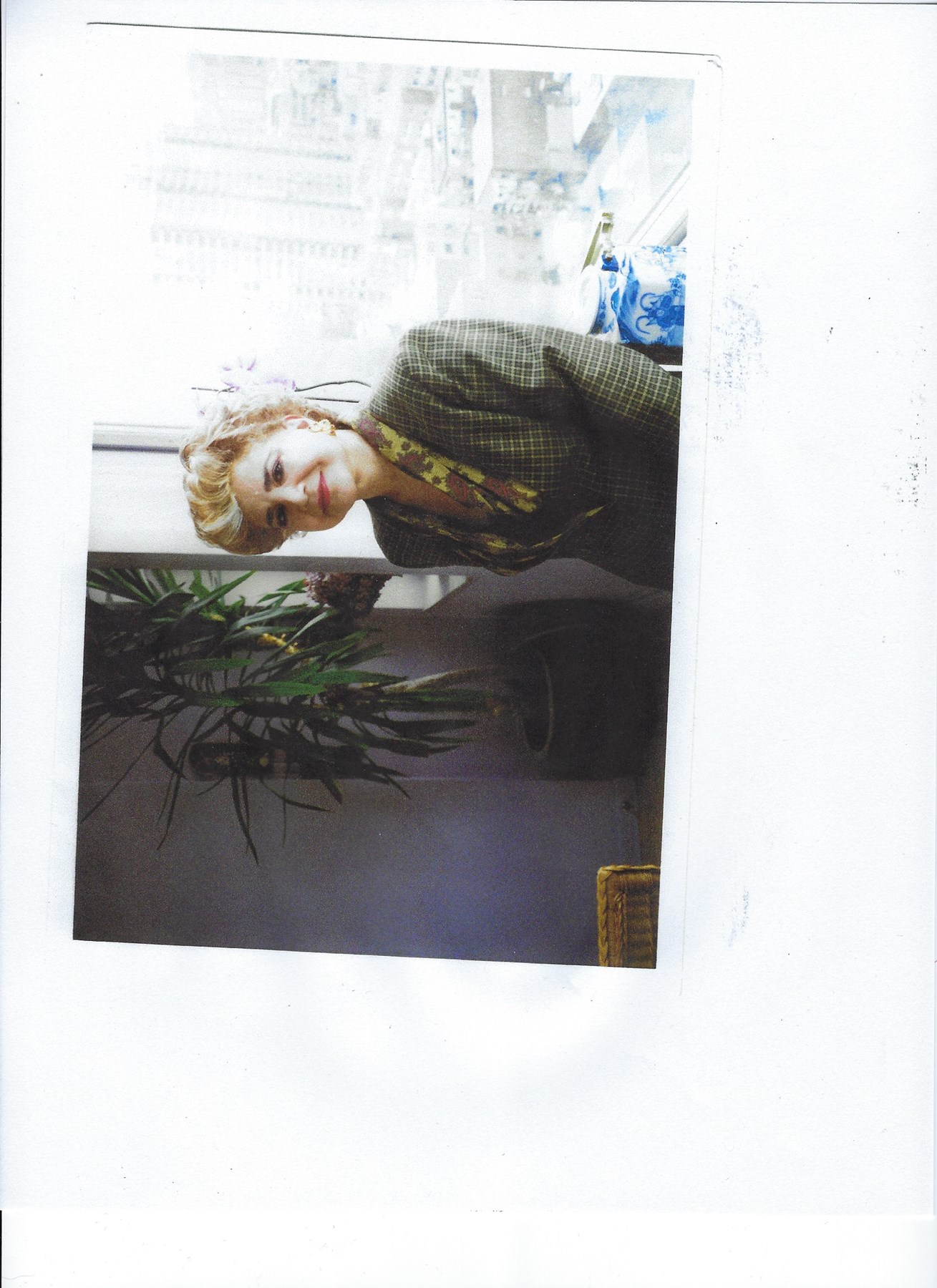 Obituary of Zohreh Farshid