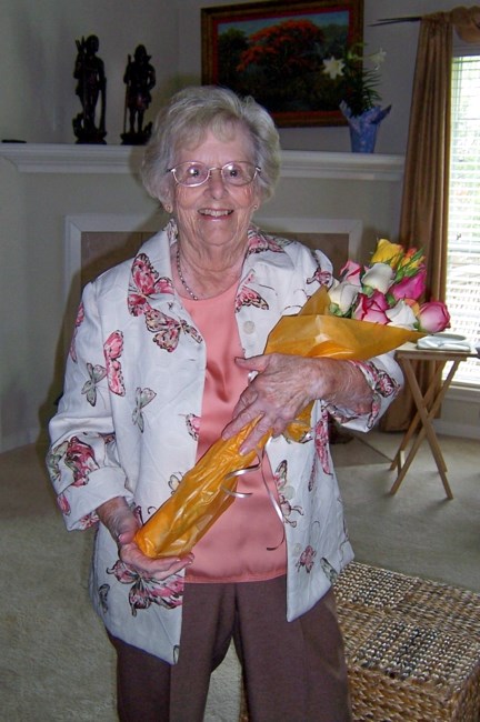 Obituary of Ruth Violet Hiatt Holt