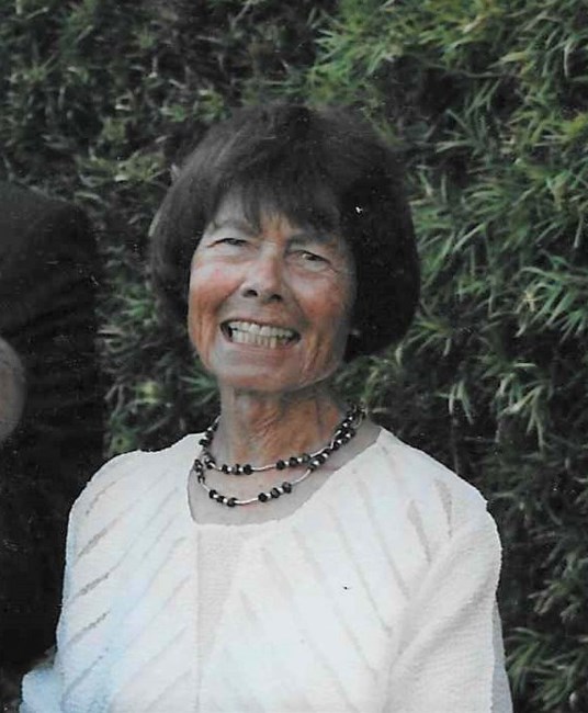 Obituary of Mary M McNutt