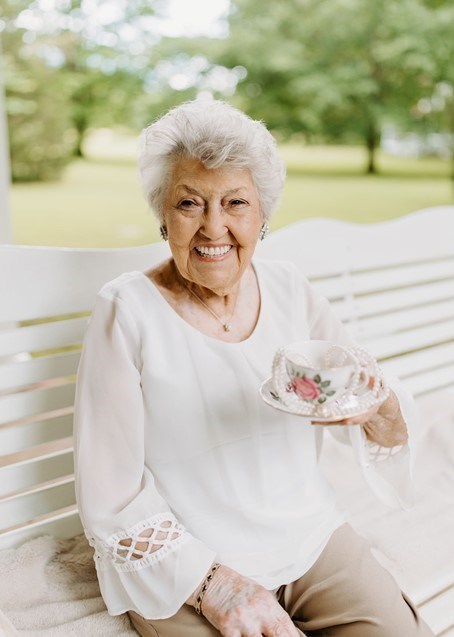 Obituario de Greta Ruth Chandler