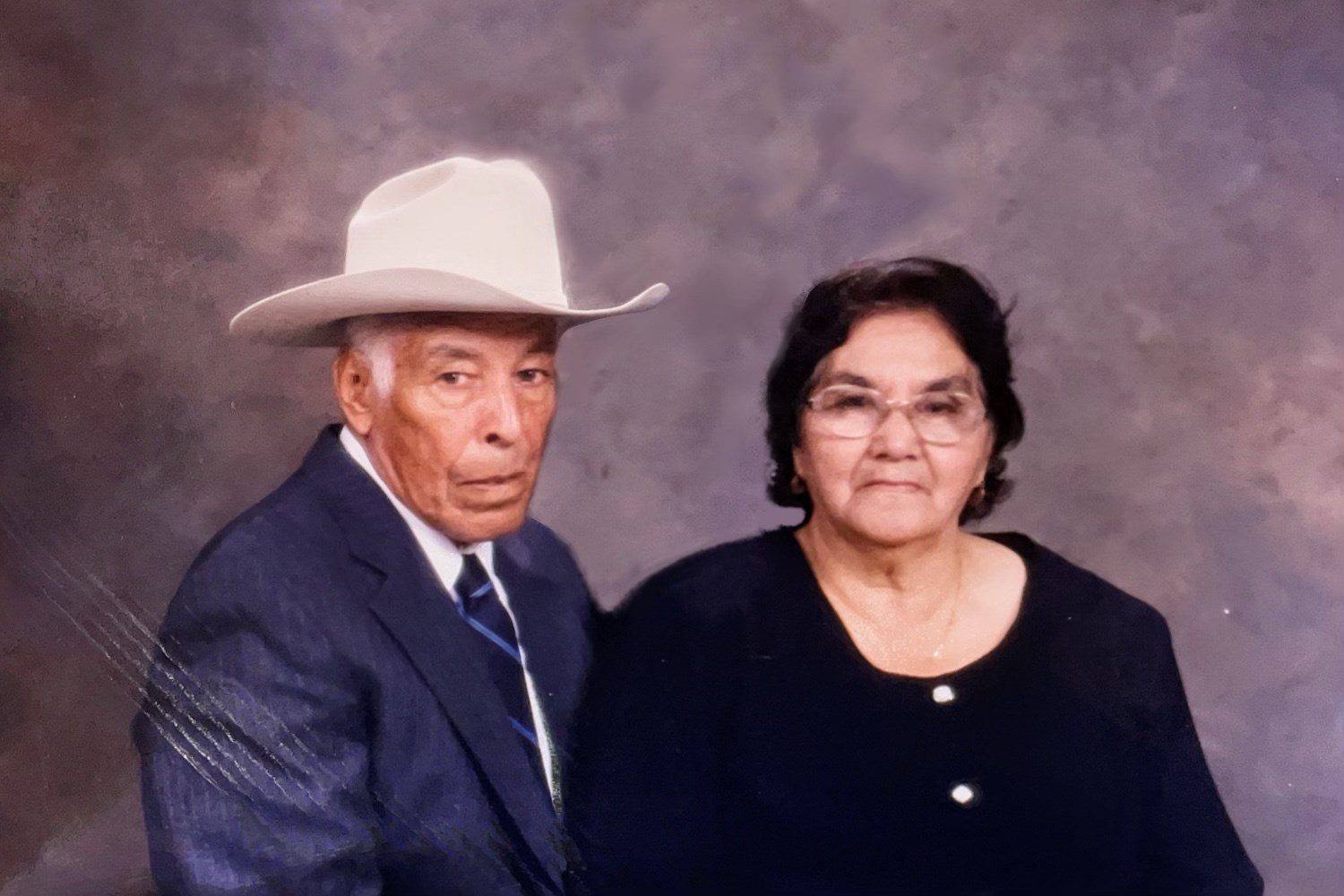 Obituario de Ruben  Zaragoza Gomez & Columba Gomez
