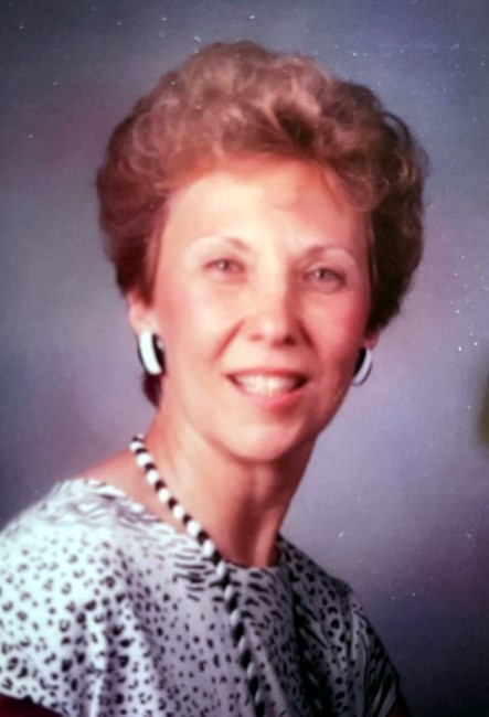Obituary of Therese Mae Davis