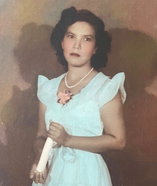 Obituary of Estela Flores
