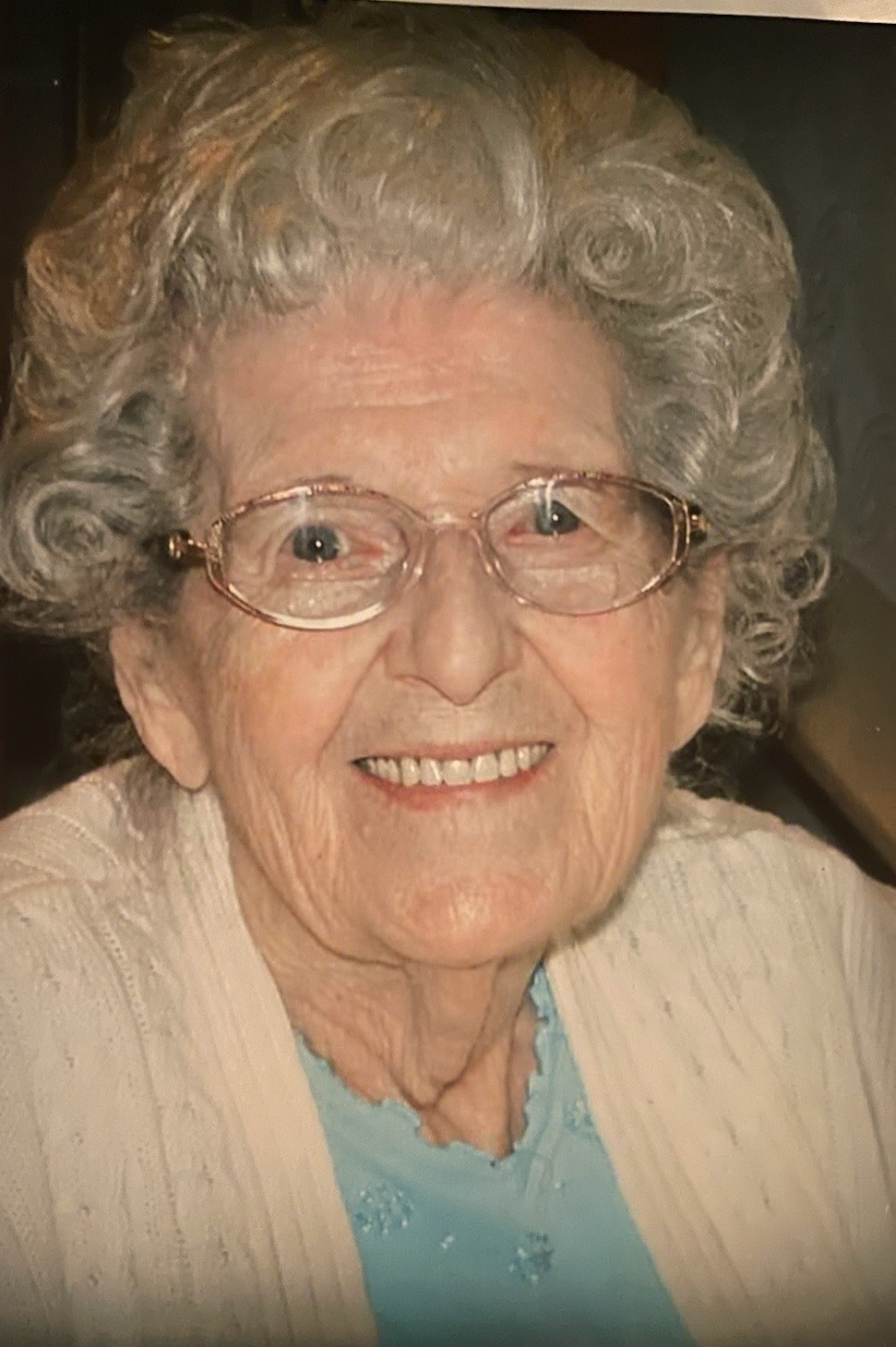 Obituary of Deloris E. "Dee" Hendrickson