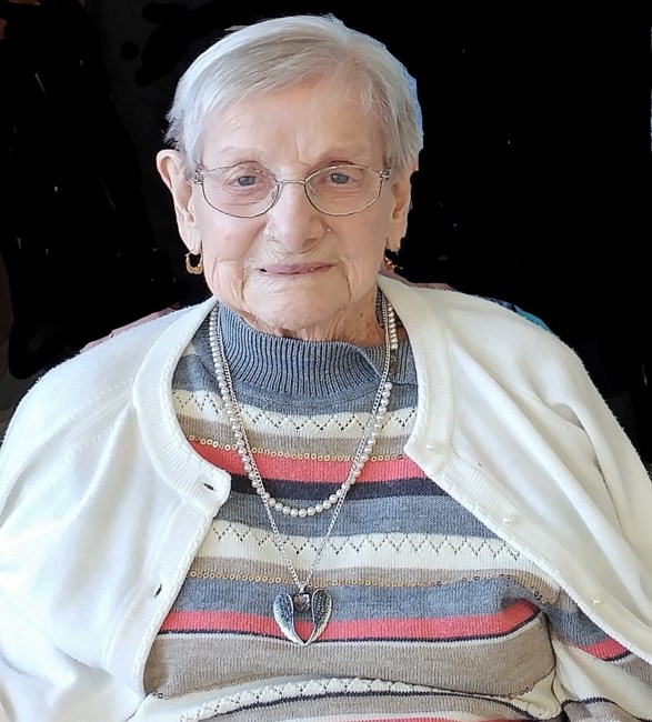 Obituary of Gladys M. Veillette