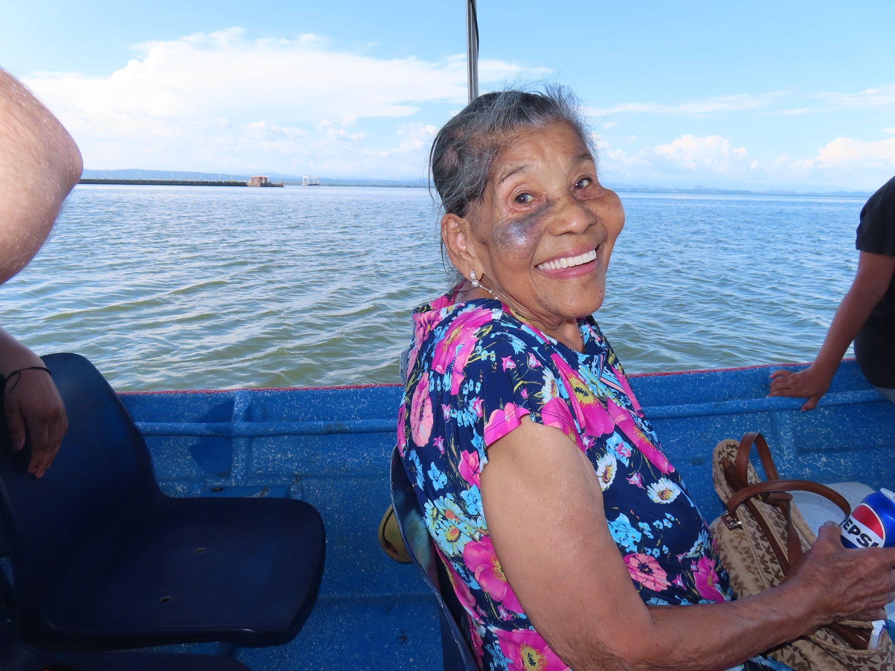 Avis de décès de Dina Antonia Cruz de Iraheta