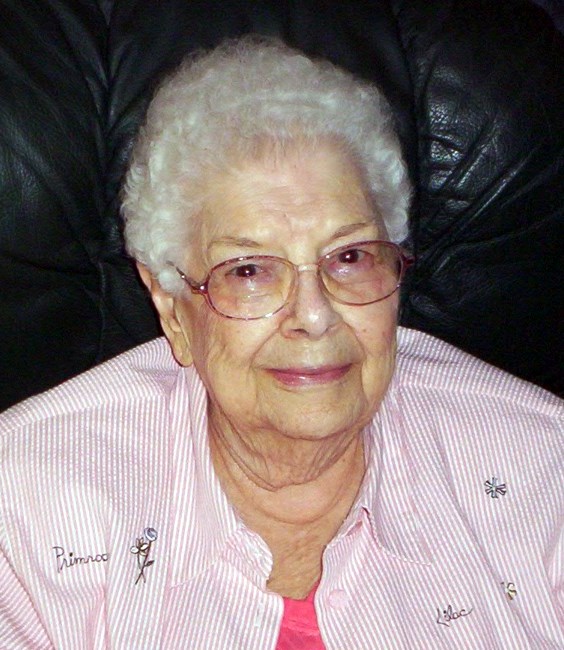 Obituary of Lillian J. Hoyer