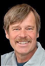 Obituary of Darrell Russell