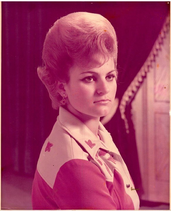 Obituary of Esther Flores