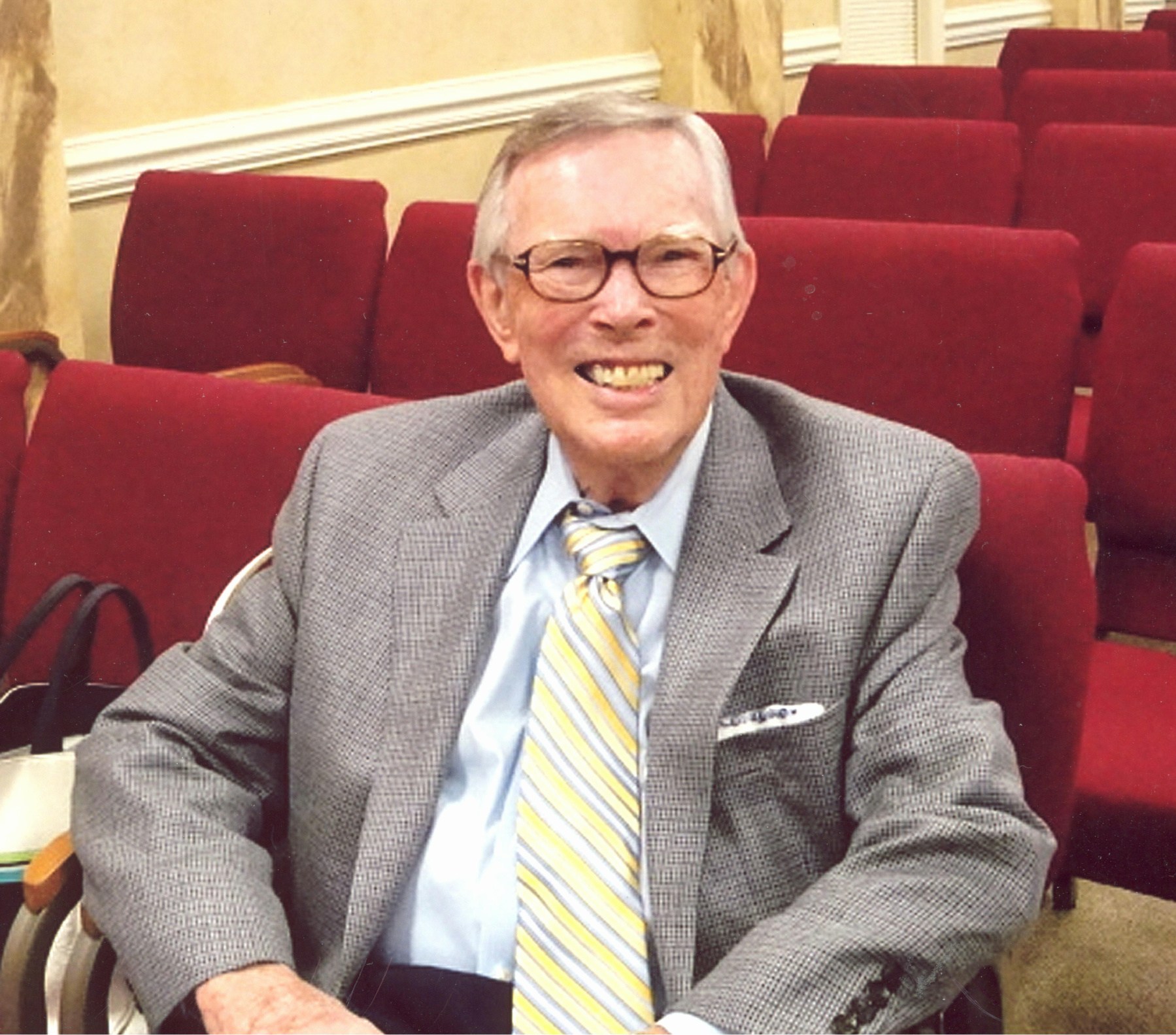 Obituary of J. Howard Estes