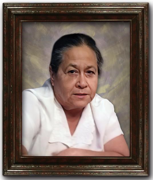 Obituary of Consuelo Cruz