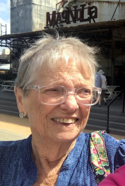 Obituary of Lola Betty Hoffman