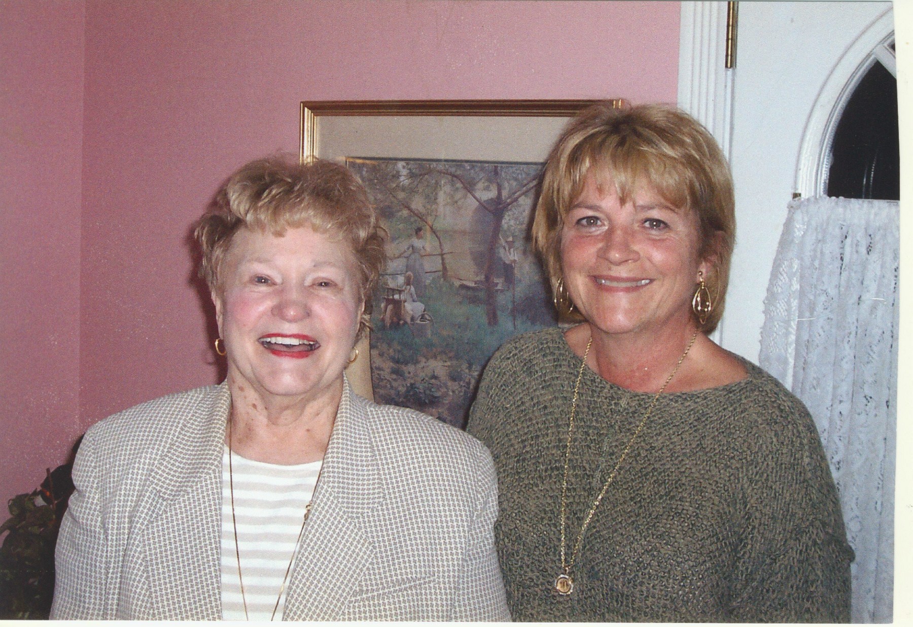 Obituary of Evelyn B Holmes