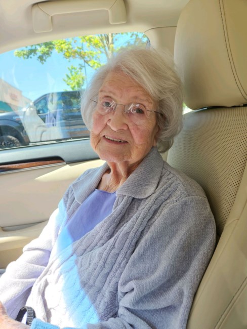 Avis de décès de Alice Evelyn (Matthews) Davis