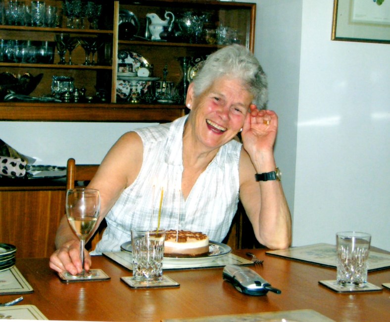 Obituario de Christine Louise Dyer