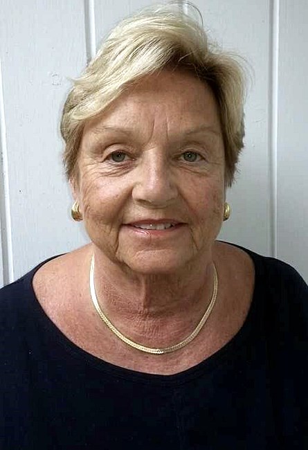  Obituario de Margaret W. English