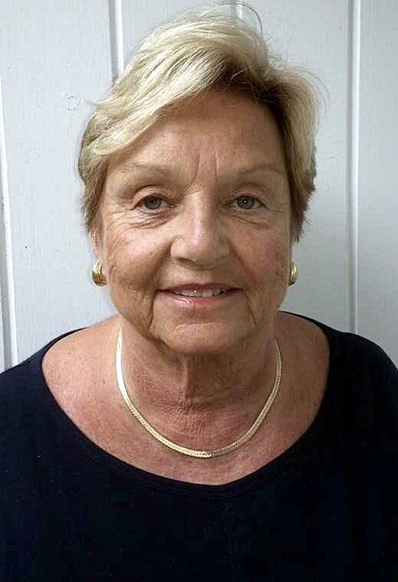 Obituario de Margaret W. English