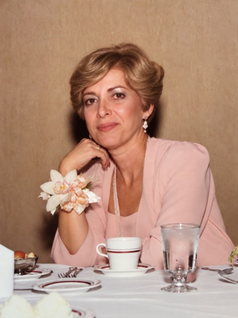 Obituary of Elaine M Overstreet