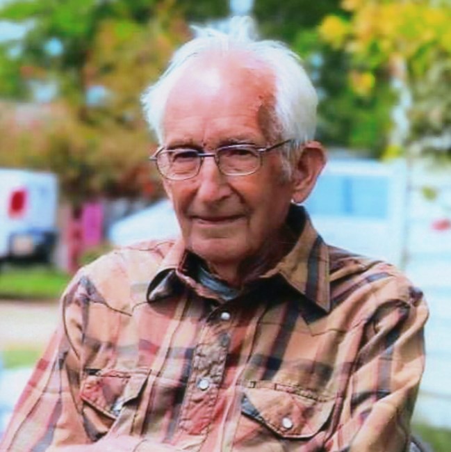 Obituario de Floyd Richard Seniff