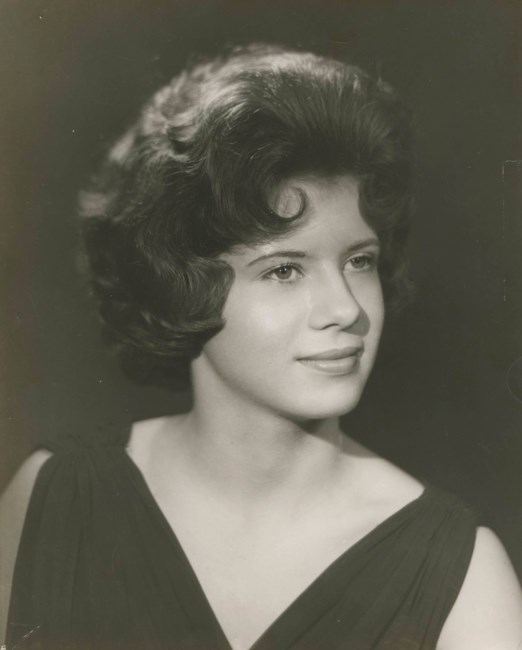 Obituary of Sara "Bunny" Frances Lovelace Peres