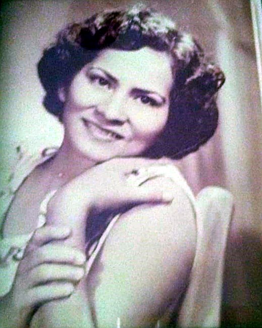 Obituary of Luz Maria Castillo