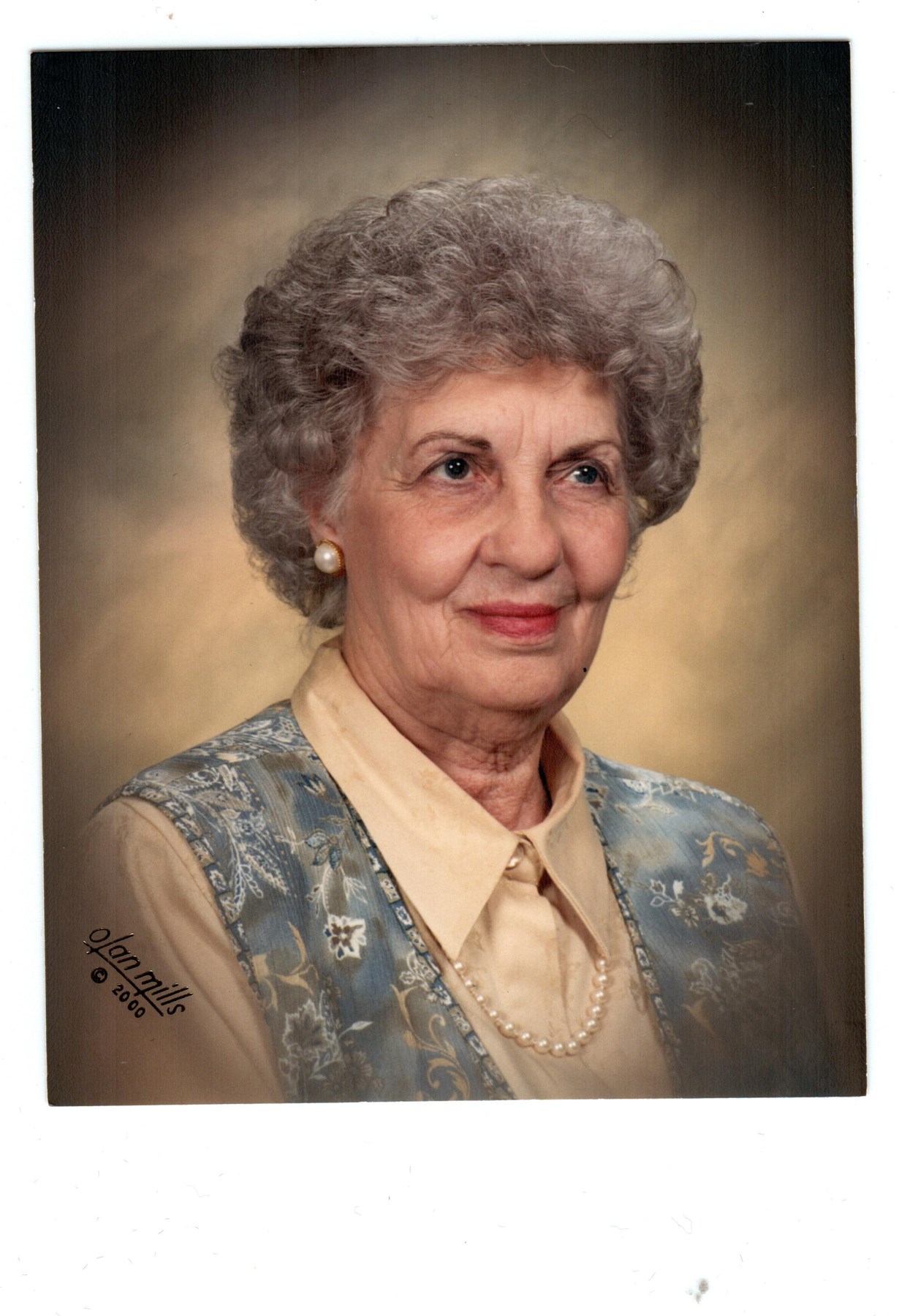 Obituary of Marion Elizabeth "Billie" Parker Christianson-Lewis