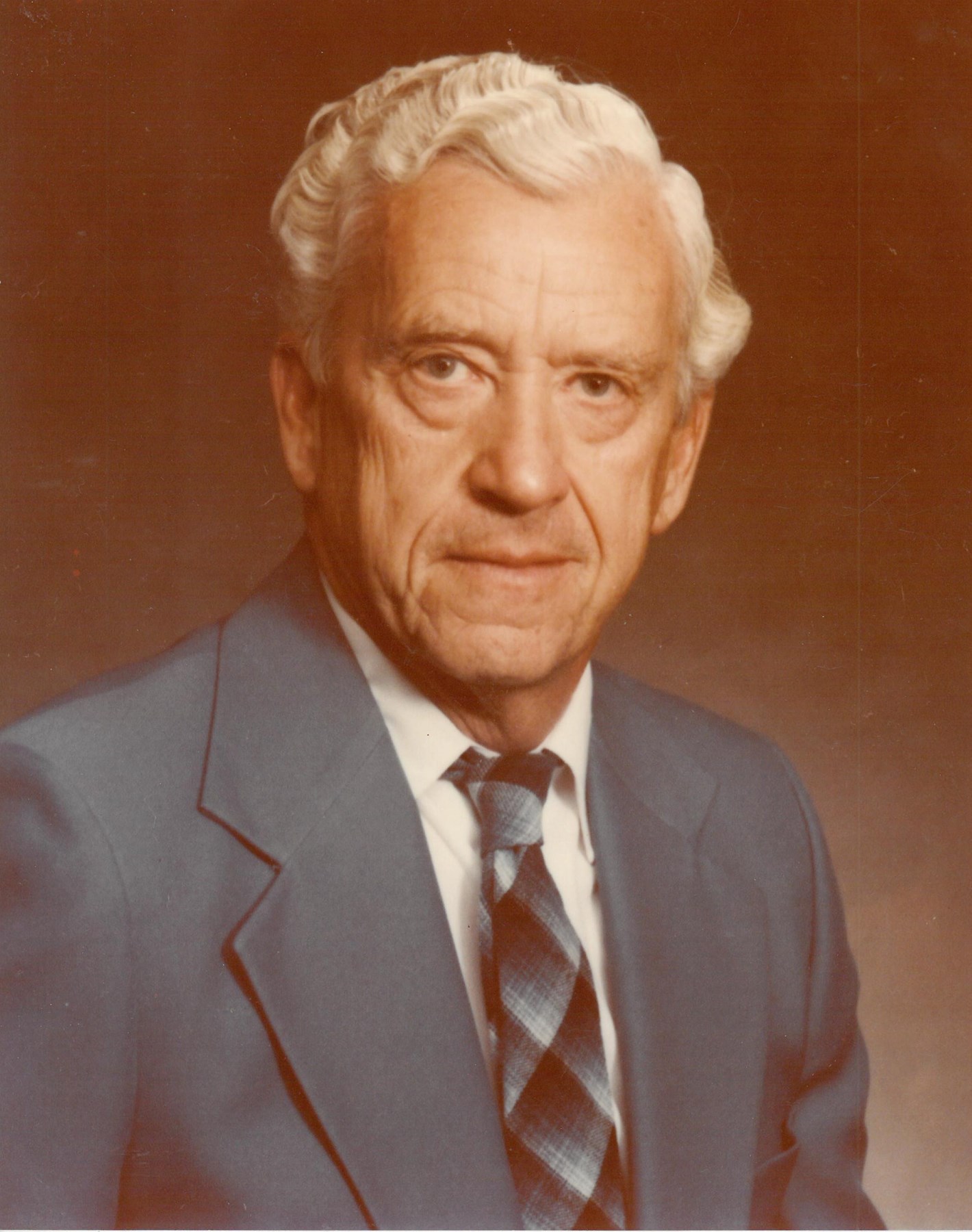 Obituary of Dewey Roberts Jr.