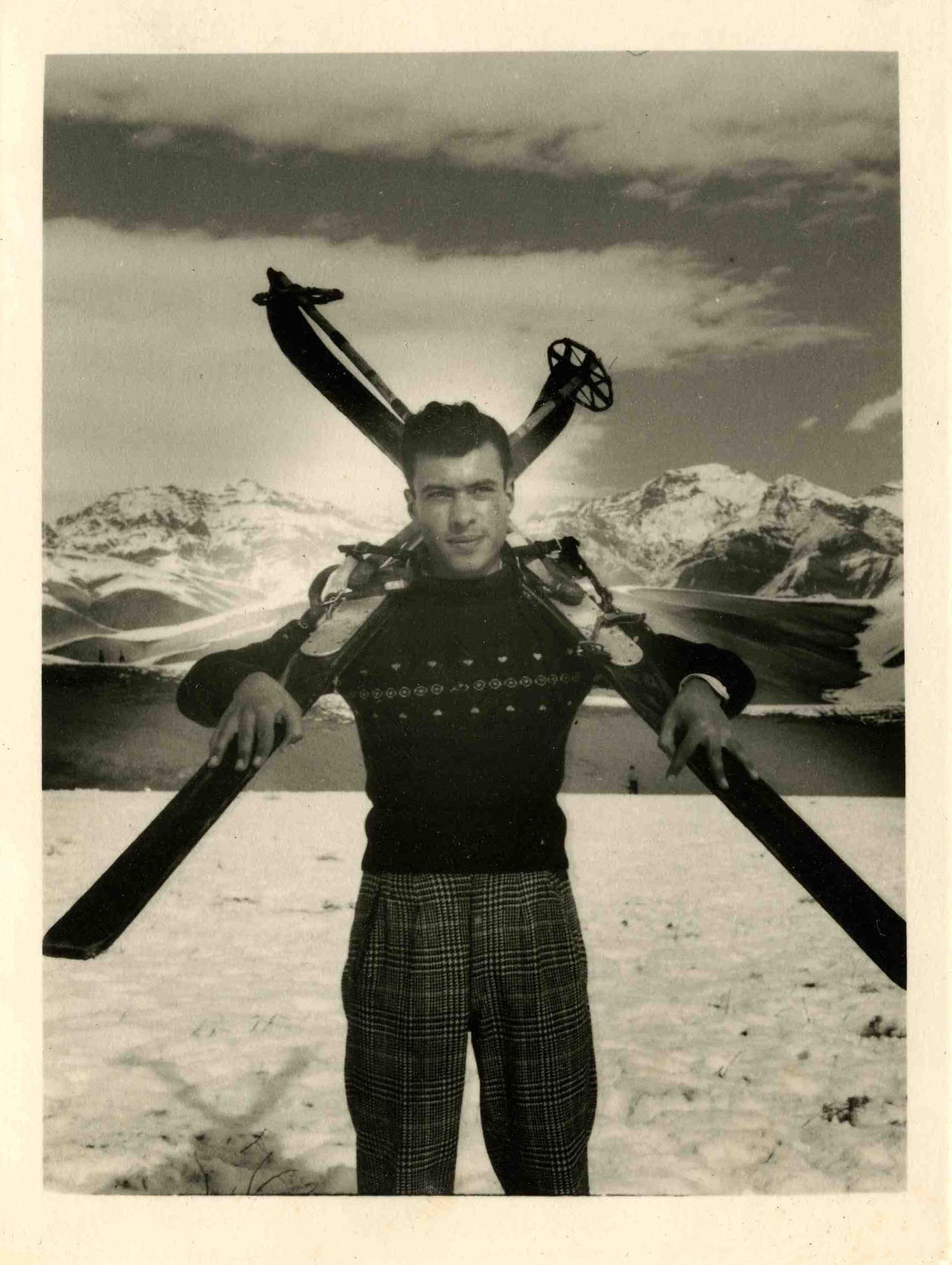 Obituary of Nader Khaloghli