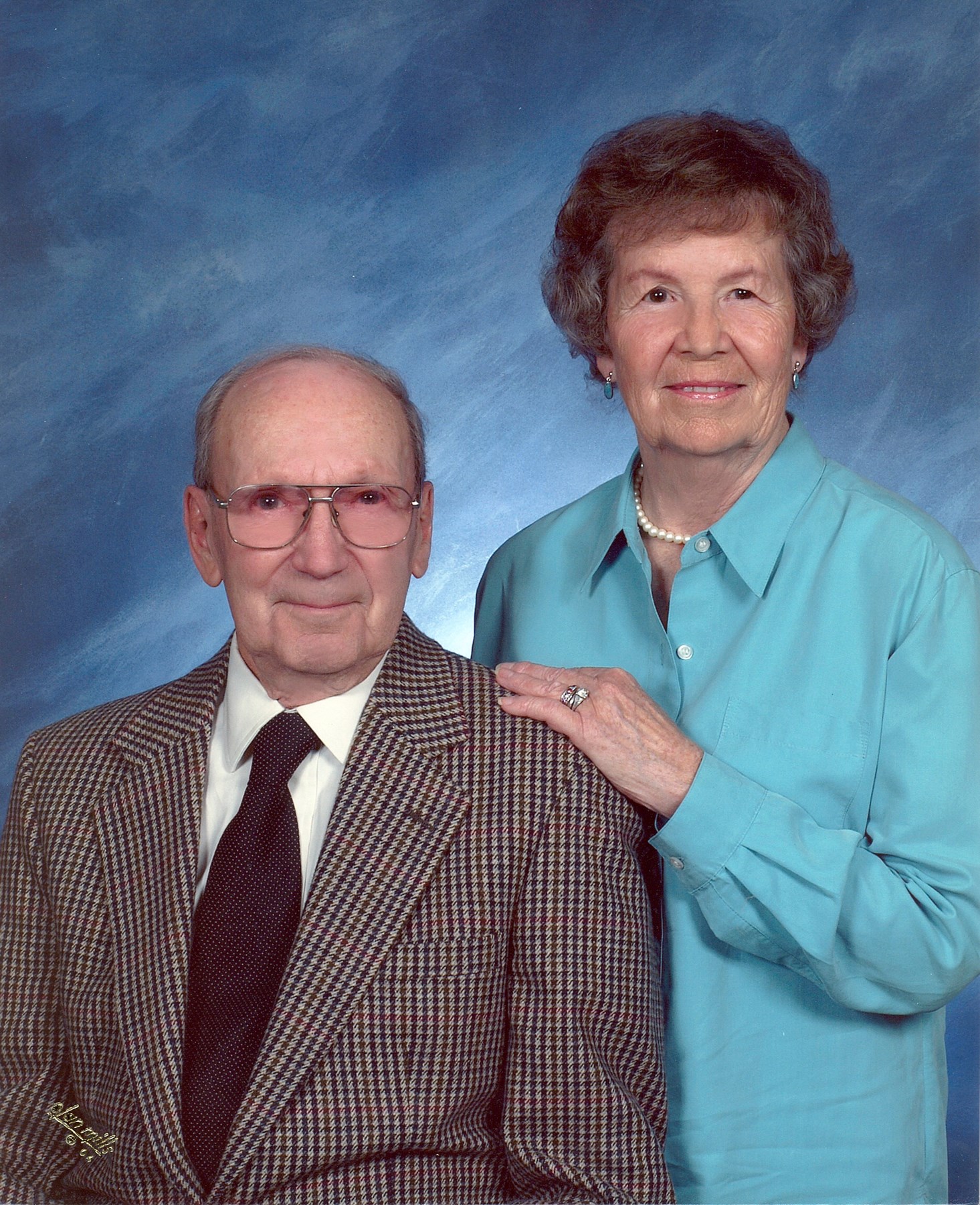 Obituary of Dorothy R. Lewis