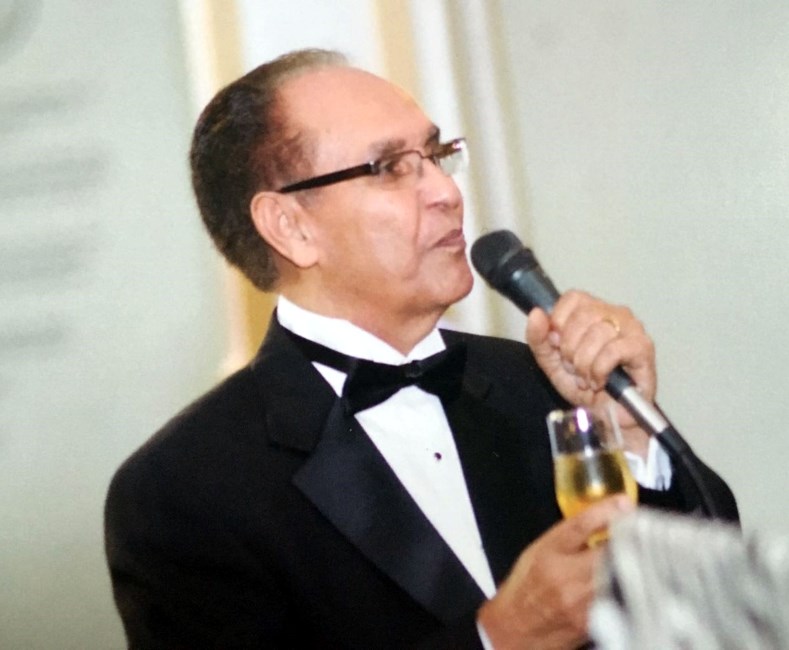Obituario de Lcdo. Carlos Ortiz Santiago