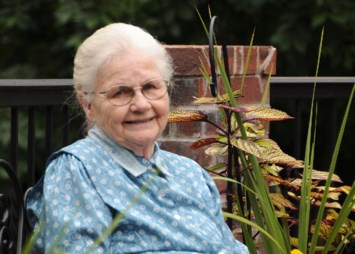 Obituary of Helen Mae Roberts