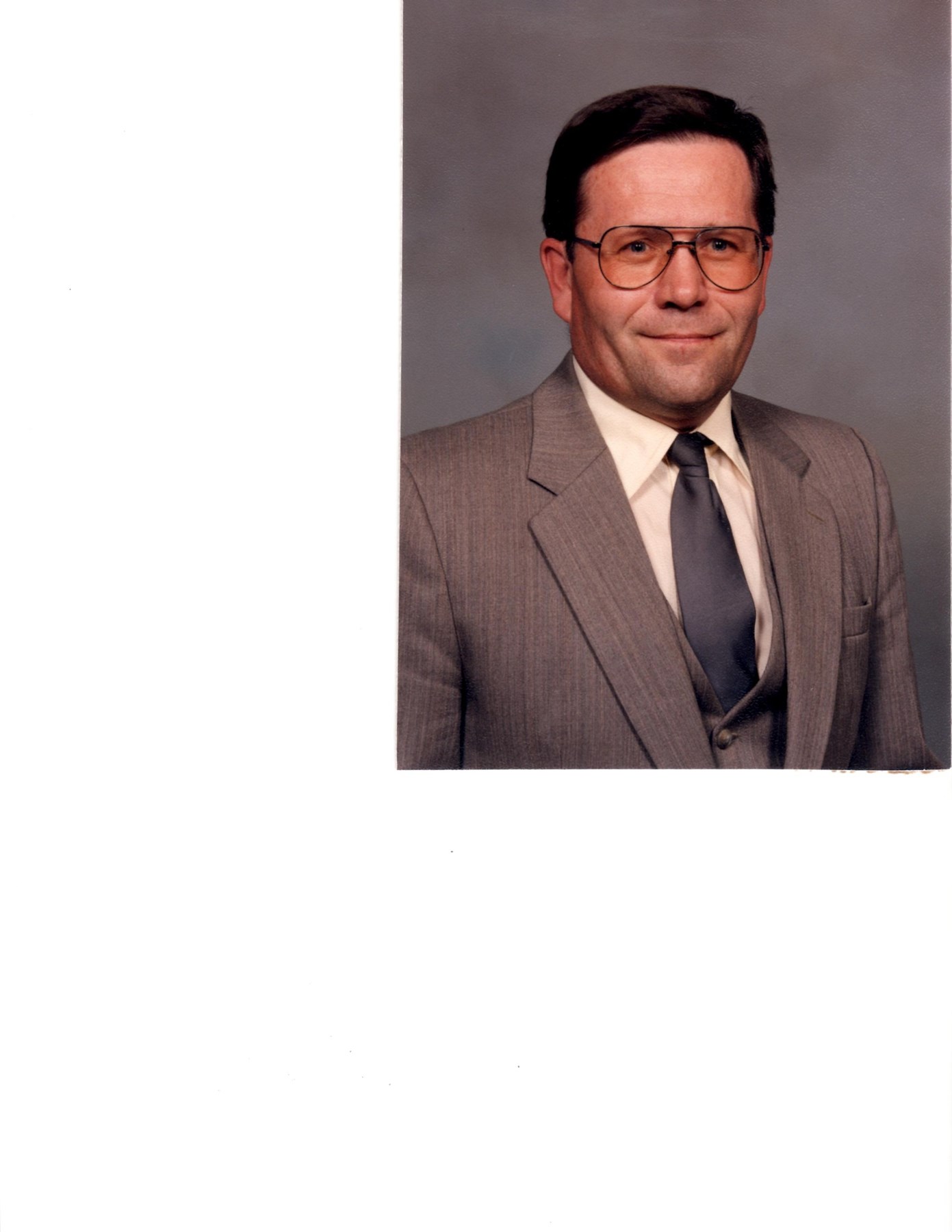 Obituary of Manfred Hirschfeld