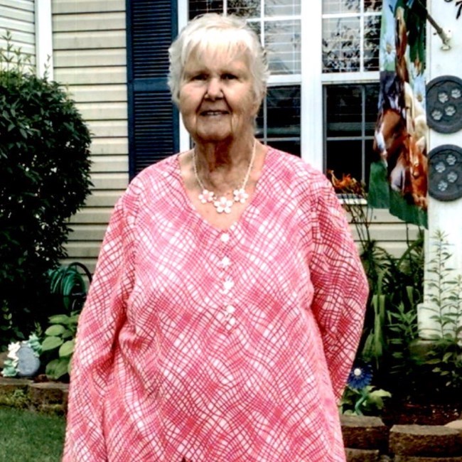 Obituary of Eva Helena Walker