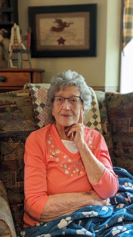 Obituary of Anna M Vealey