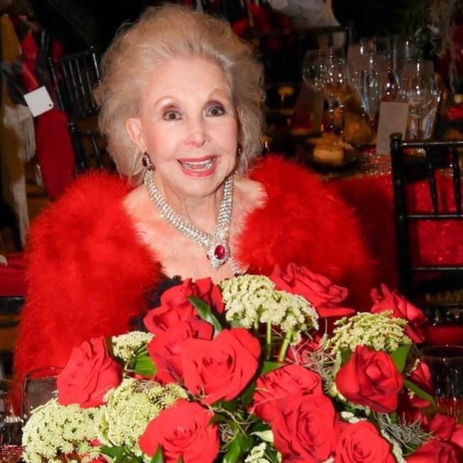 Obituary of Beth Holland