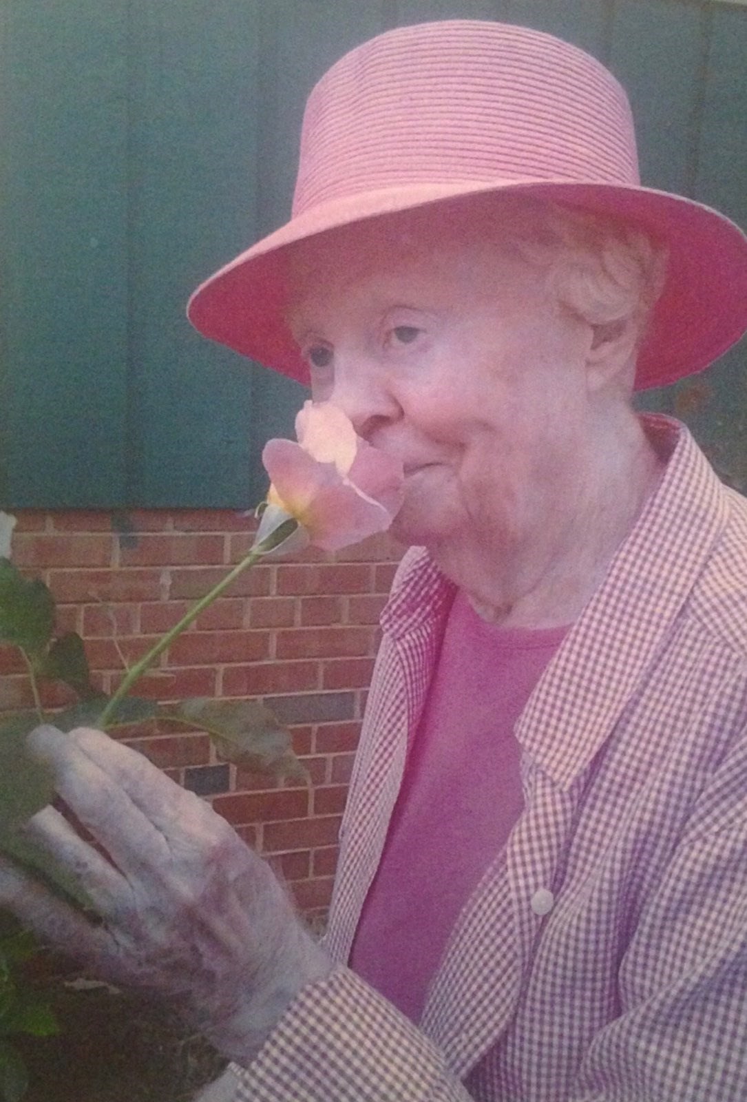 Obituary of Gaynelle Taylor Robbins