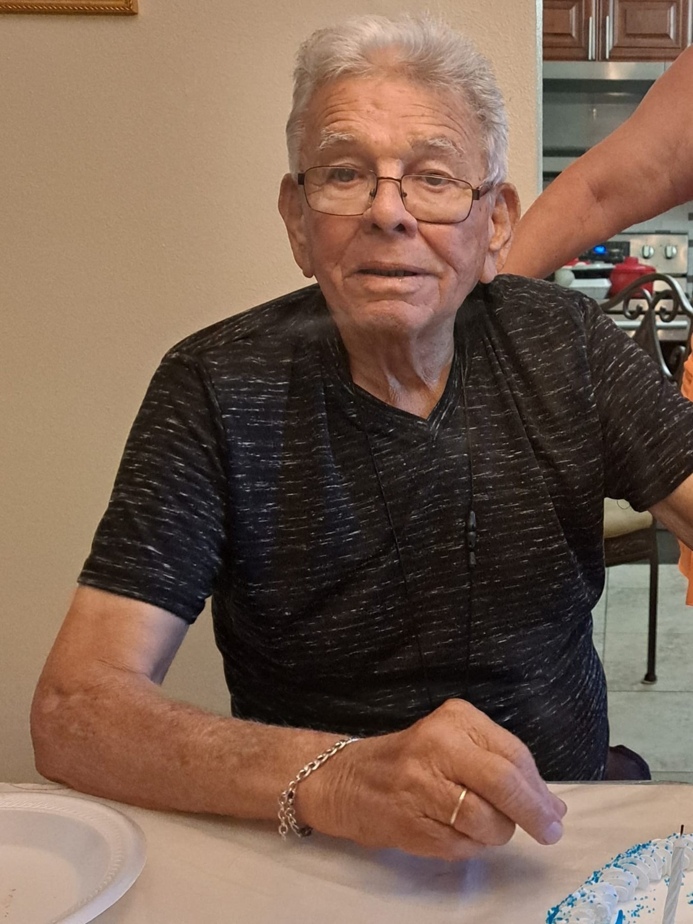 Obituario de Efraín Menéndez Feliciano