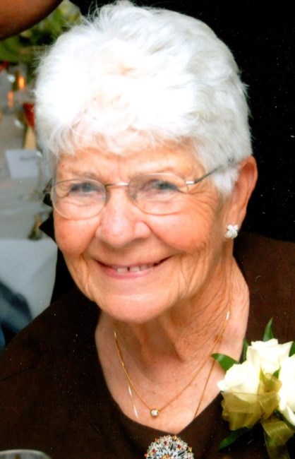 Obituario de Elizabeth Mary Kavanagh