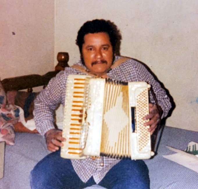 Obituary of Erasmo Contreras