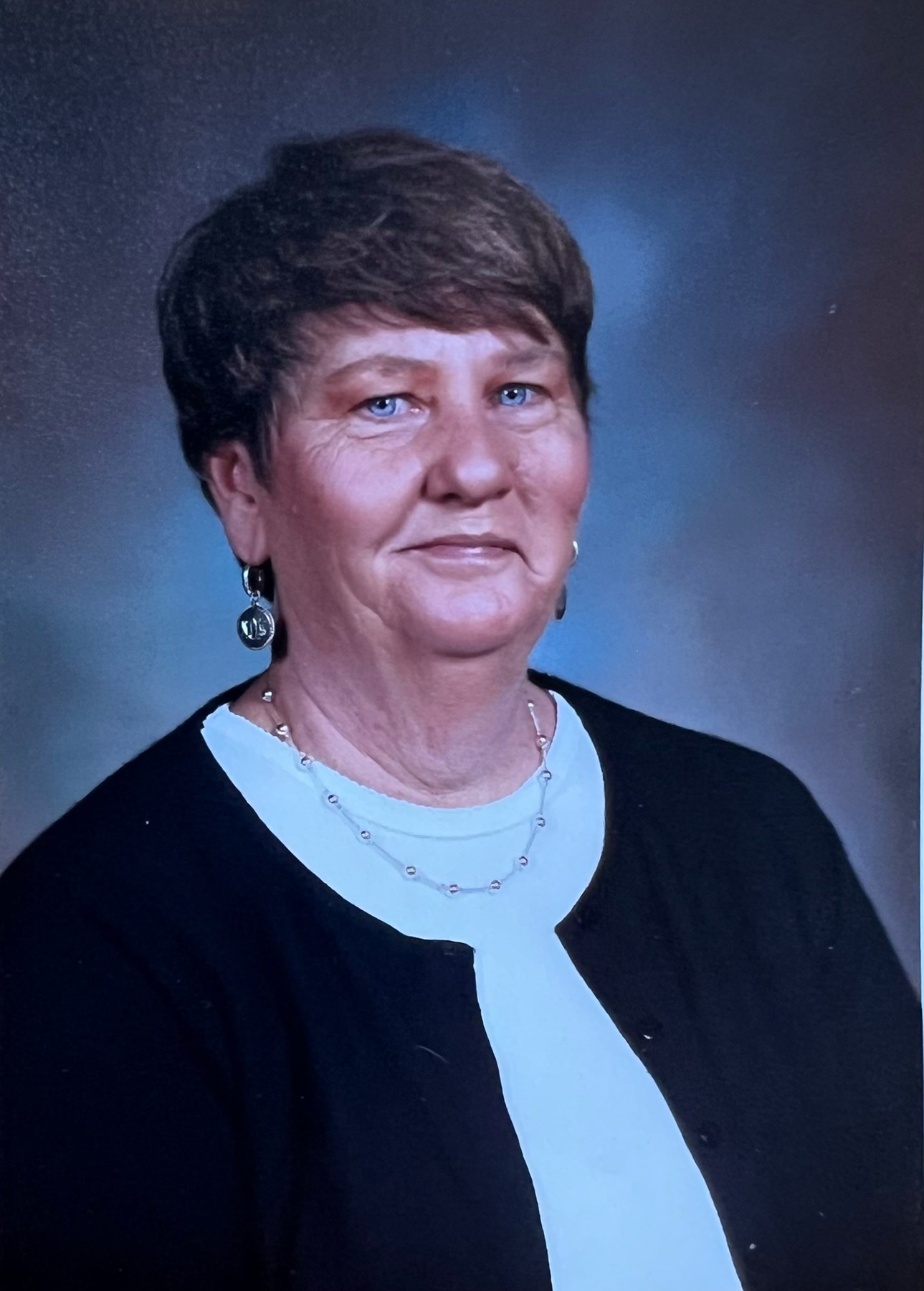 Obituary of Nancy H Davis