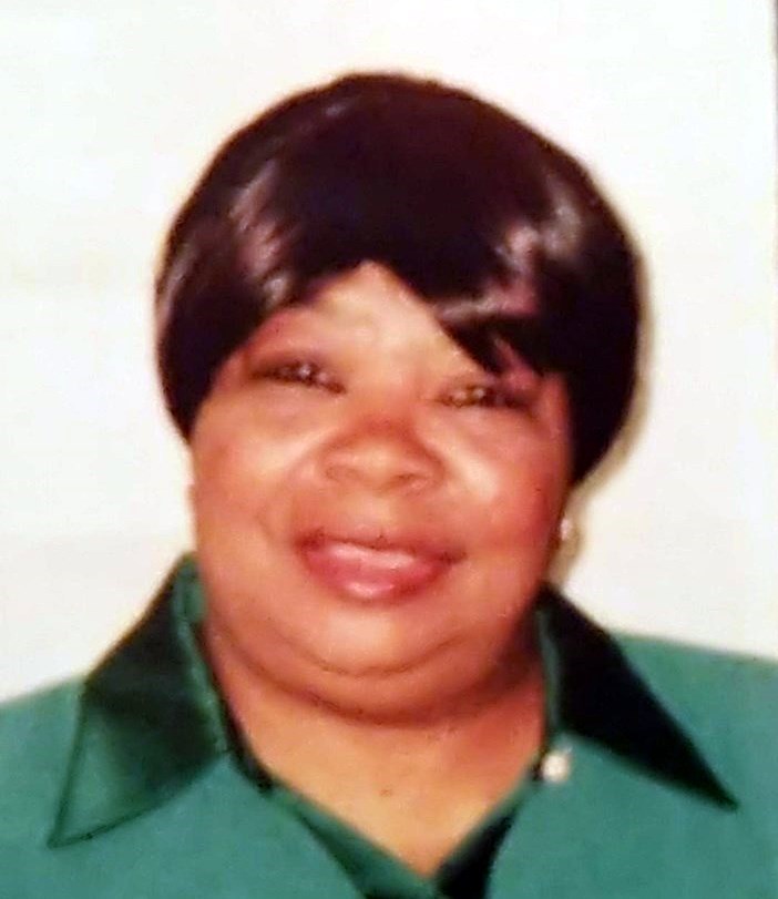 Obituario de Queen Esther Smith