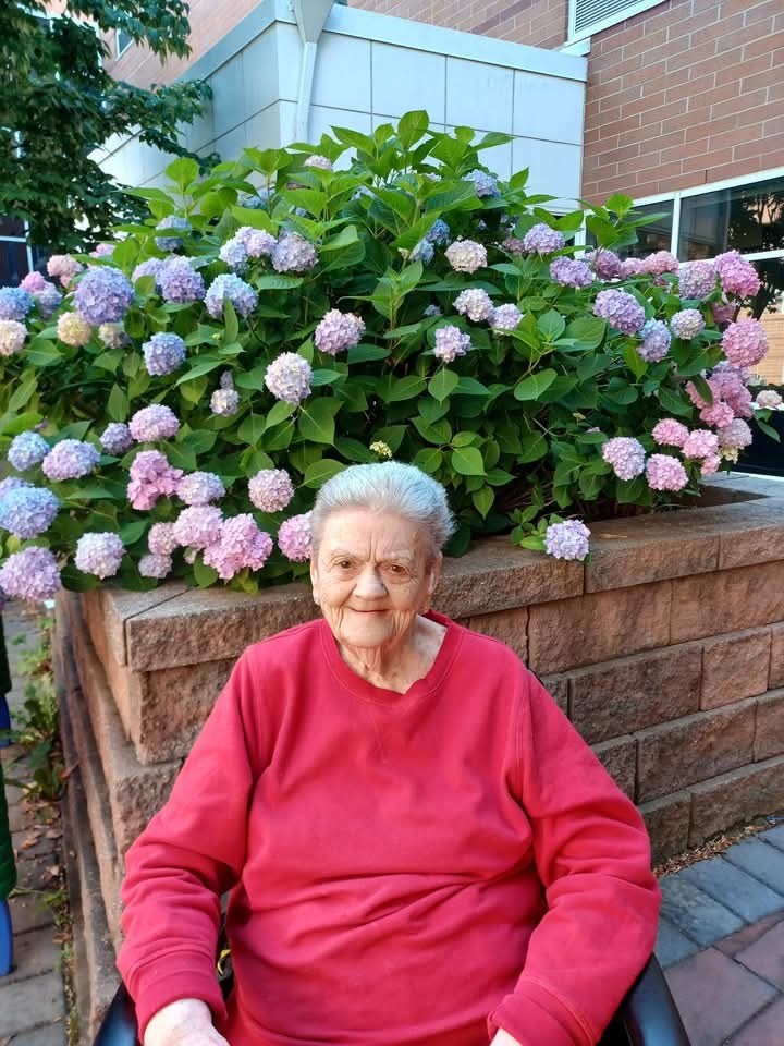 Obituary of Maureen V. Wood