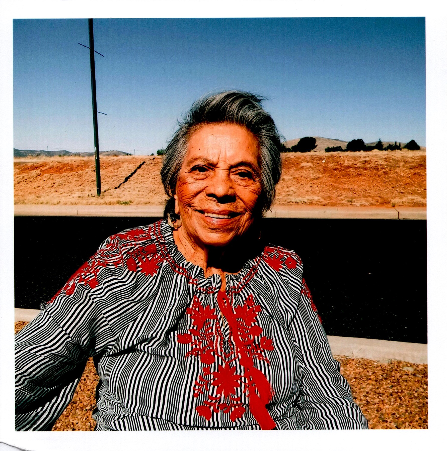 Obituario de Albina Longoria Flores