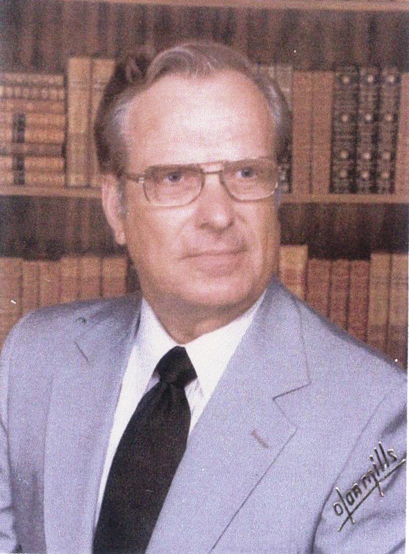 Obituary of Maxwell Carlyle Hogan Jr.