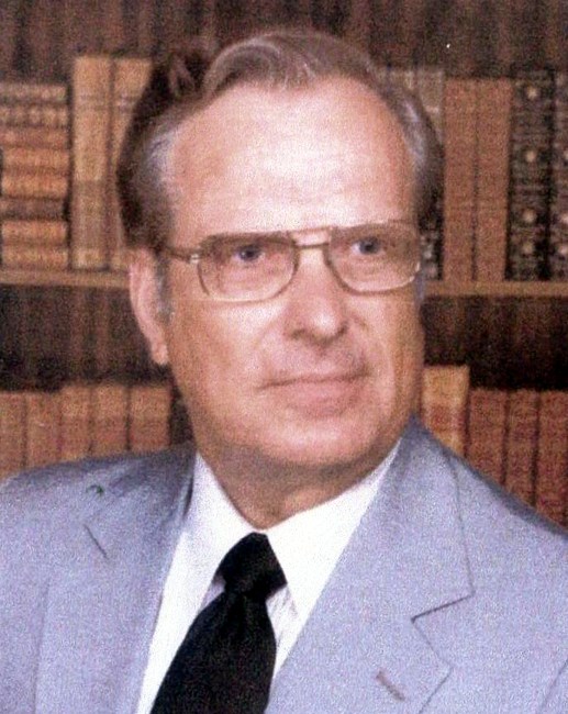 Obituary of Maxwell Carlyle Hogan Jr.