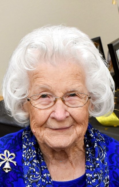 Obituary of Geraline D. (Ruehle) Tuch