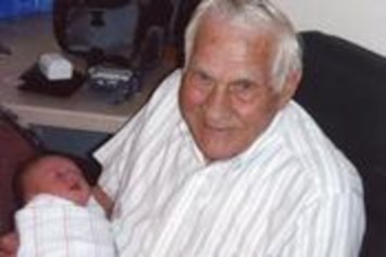 Obituary of Kenneth Welden McKeehan