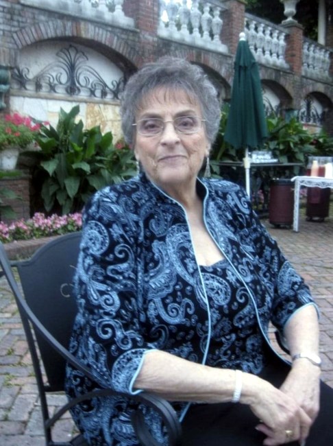 Obituary of Olga McNelis