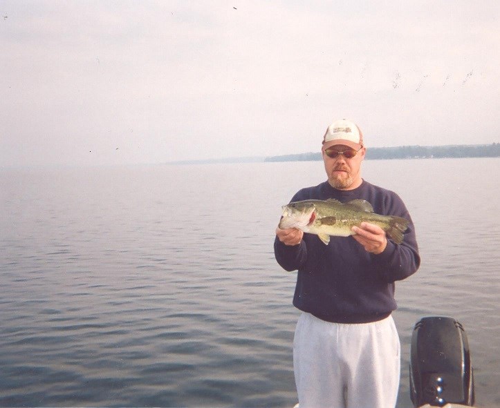 Avis de décès de Darrell S. Ross